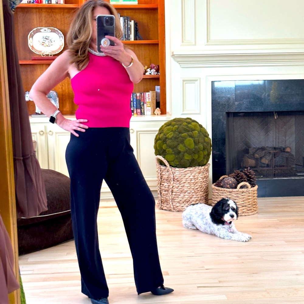 La Ros Hot Pink Ribbed Top with sequin necklace, Sz M, NWT